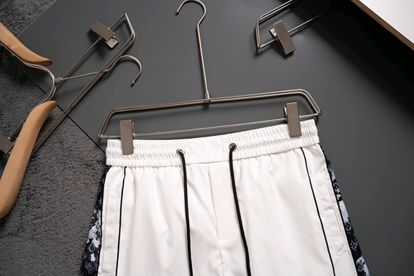 ブランドハーフパンツ側面デザイン